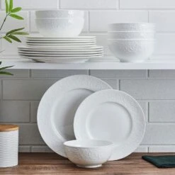 MIKASA Parchment White 18 Piece Dinnerware Set, Service For 6 -Mikasa parchment white 18 piece dinnerware set service for 6 5293968 3